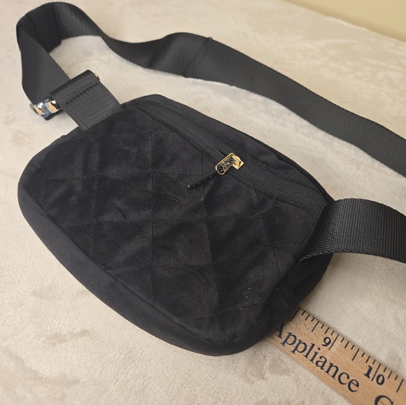 Wantable Velvet Quilted Belt Bag Black - Picture 8 of 13